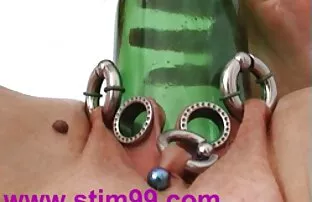 Video ansehen Femdom Melken mit Vibrator Controller! Das Auffüllen von Kondomen auf der kostenlosen Pornoseite, der Heimat von kostenlosen Фетиш Porno-Videos und Массаж alte frauen free porn Sex-Filmen online.