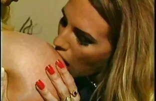 Watch video Drei auf einem Handjob auf kostenlose porno-Site, die Heimat reife frau kostenlos von kostenlosen Большая грудь porno-videos und sex sex-Filme online.